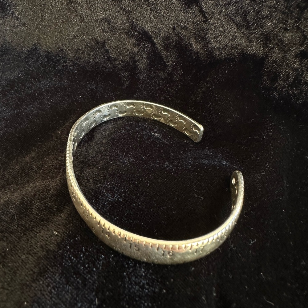 UNISEX 925 STERLING SILVER CUTE DESIGN BANGLE BRACELET - Picture 3 of 4